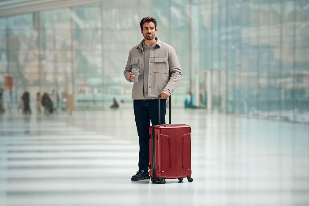 Wenger Legacy Large Expandable Hardside Suitcase | Beyond Carry