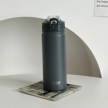 Nerezová izolovaná láhev na vodu s brčkem