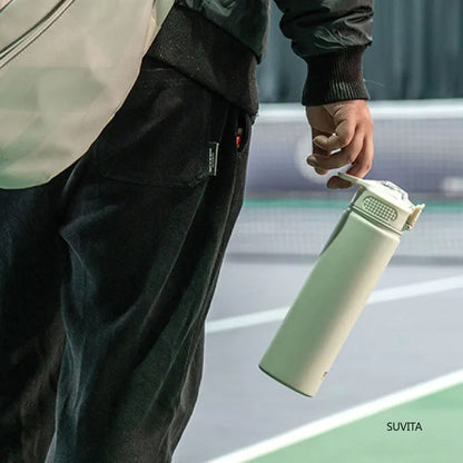 Nerezová izolovaná láhev na vodu s brčkem